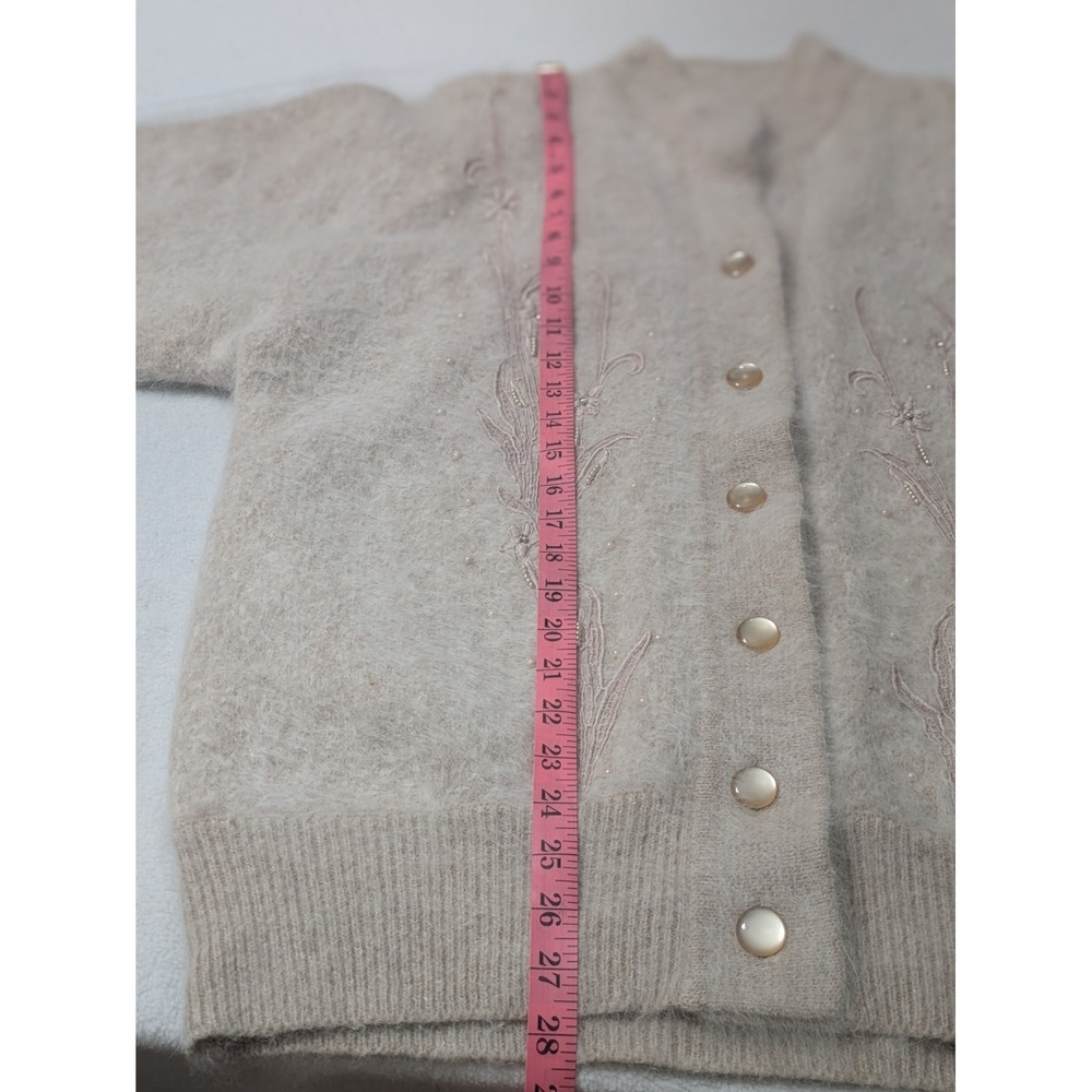 Vtg Venesha Angora Sweater Cardigan Large Pale Pink Fuzzy Pearl Beaded Preppy - Picture 14 of 15